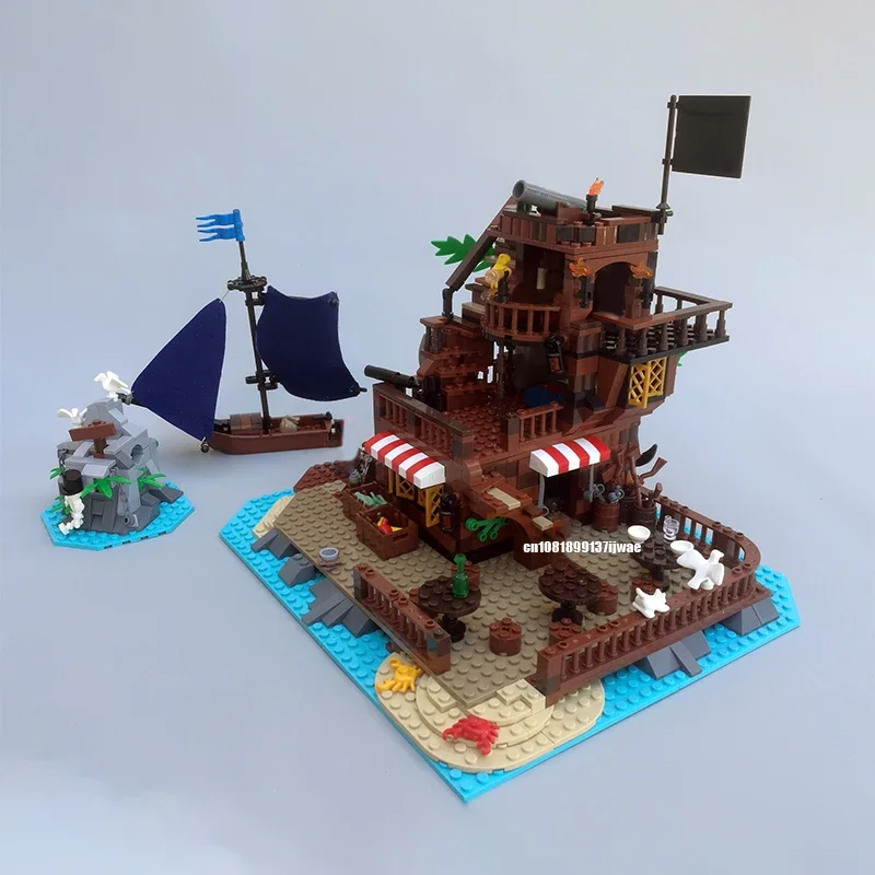 New 1038PCS medieval Pirate MOC Sin Island Keg Cutlass inn model DIY creative ideas child Toy Assembly Puzzle birthday Gift