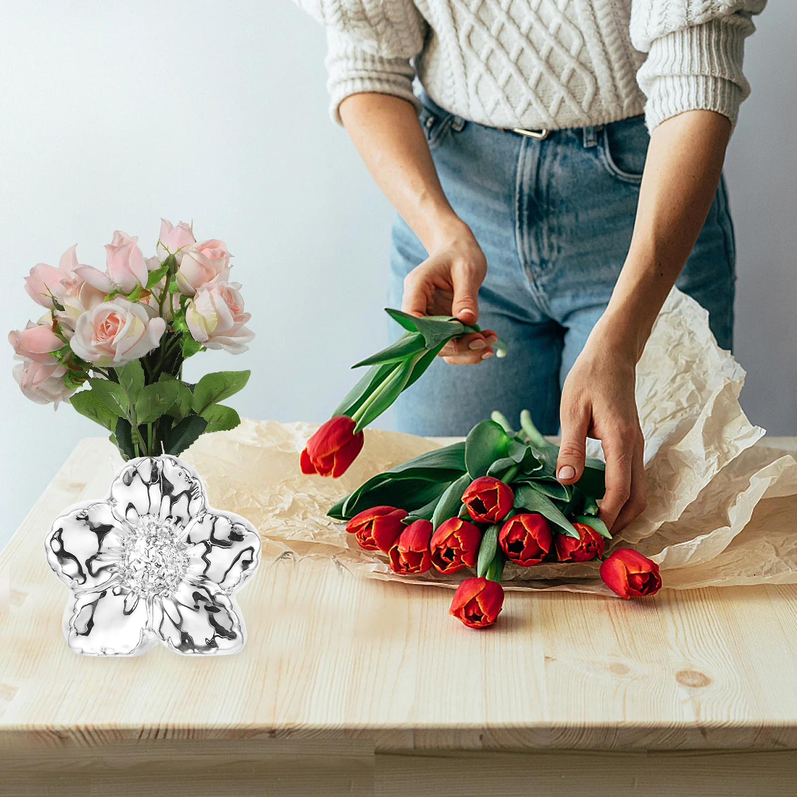 

Ceramic Vase Flower Shape Home Decor Modern Design Material for Dried Flowers Artificial Arrangements Bouquets