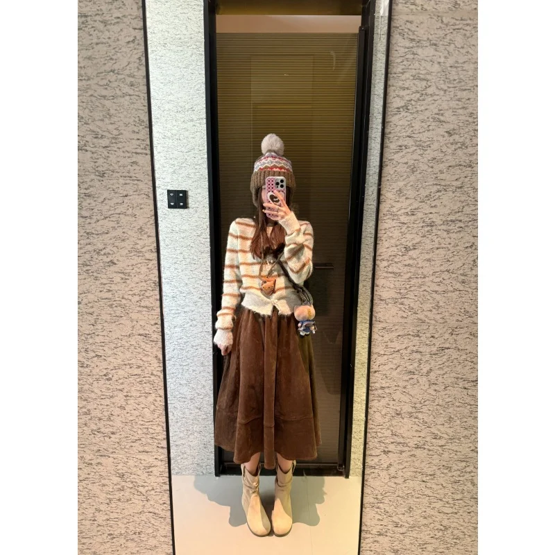 

Japanese Sle Casual Versatile Lazy Sle Skirt for Women Winter Season Stand Fit Straight Cut Daily Wear