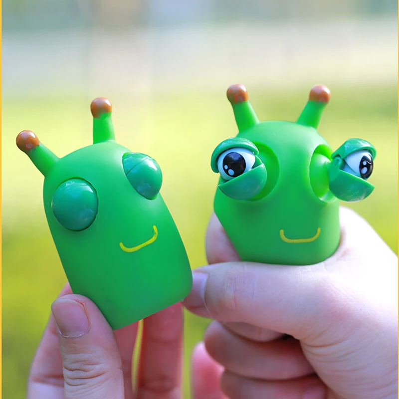 1Pcs Funny Cartoon Vegetable Worm Toys Cute Venting Bulging Eyes Vegetable Worm Toys Funny Eye Caterpillar Soft Squeeze Toy Gift