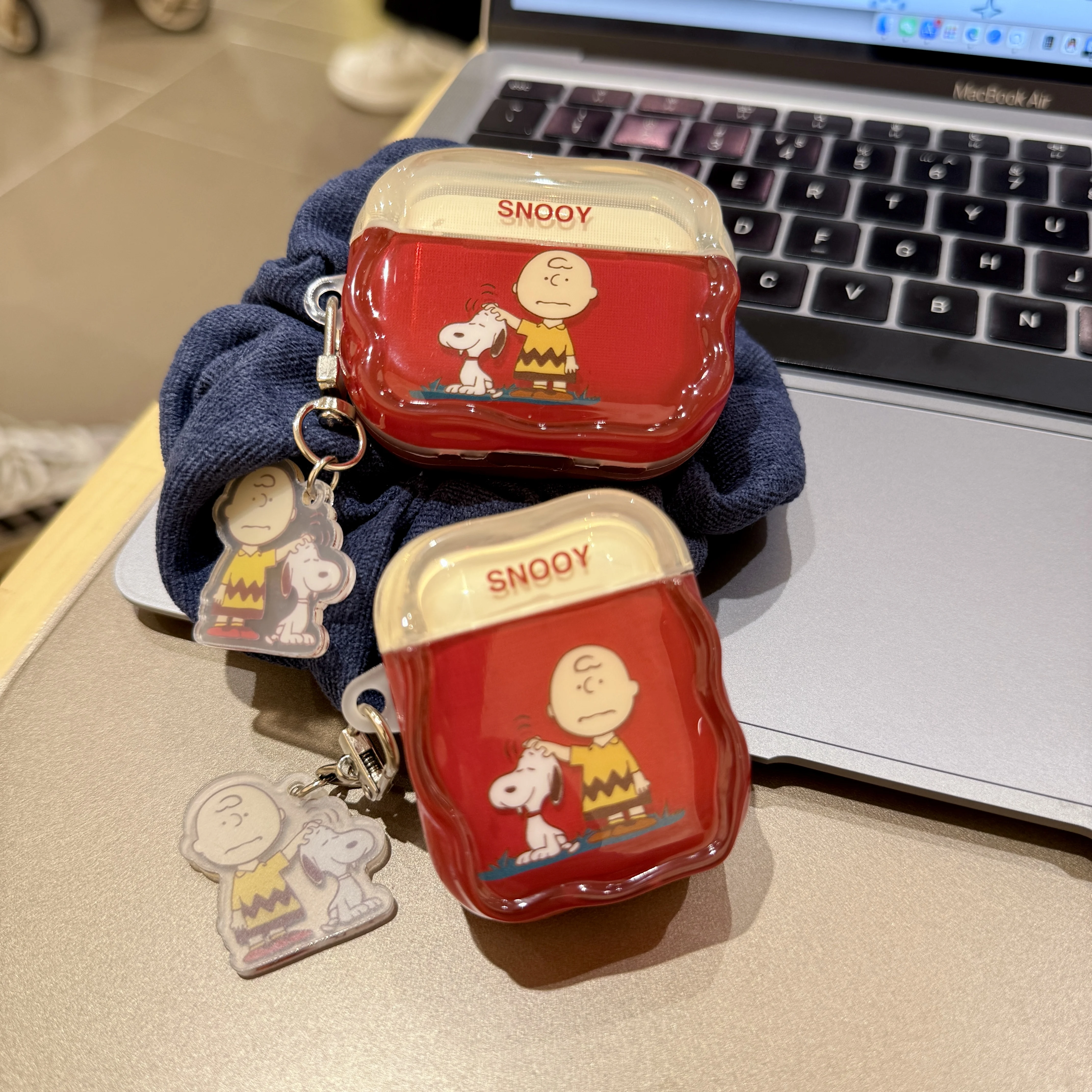 Vivid Obvious Red For Snoopy Cute Cartoon Lightweight Anti-Drop For AirPods 4,1 2,3,Pro,Pro 2,Pro 3 Cartoon Version Style Case