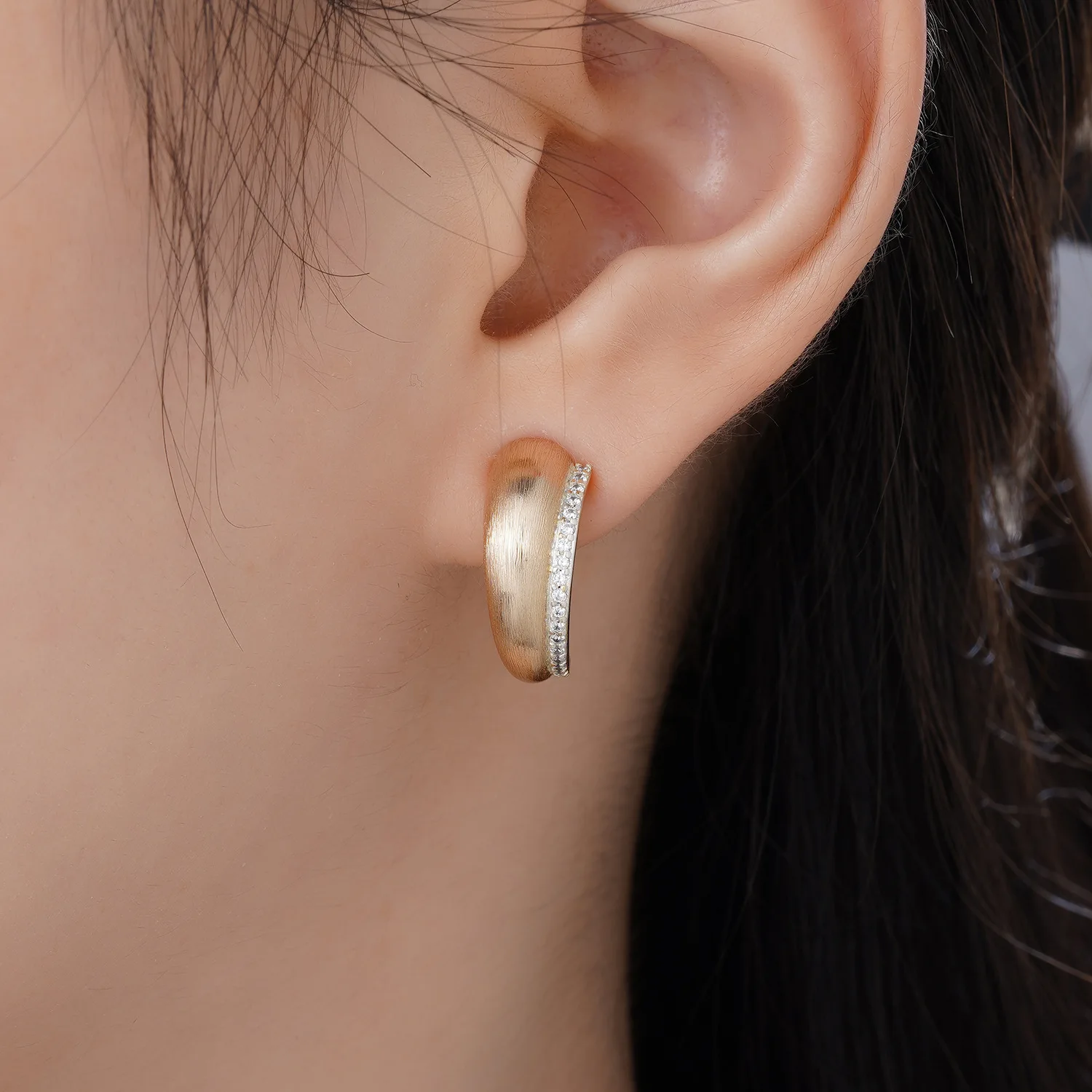 S925 sterling silver Italian style hand-brushed curved earrings K gold electroplating high-end women's earrings stud earrings