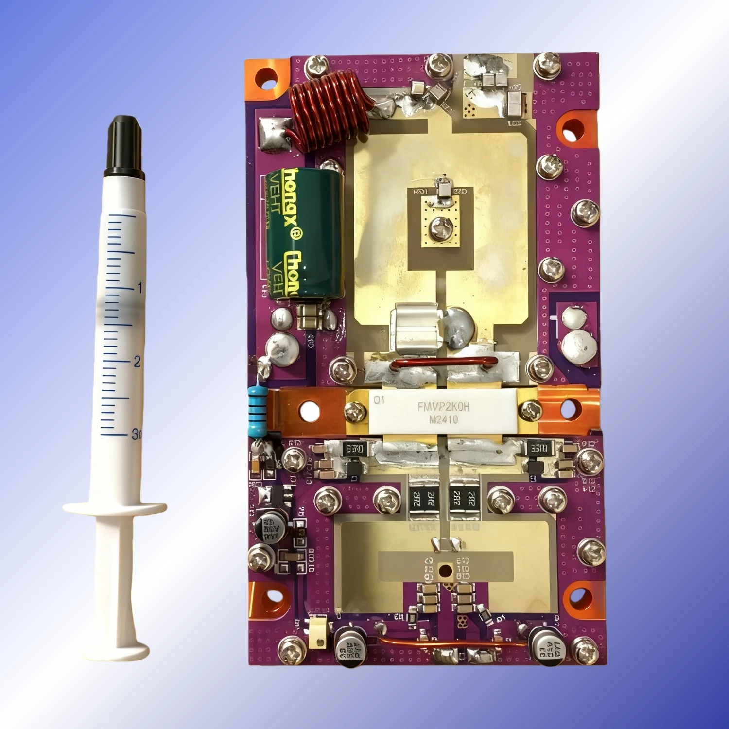 2000 واط وحدة مكبر كهربائي FM6VP2K0H الترانزستور عالية الأداء Mosfet ل YXHT 2KW FM الارسال