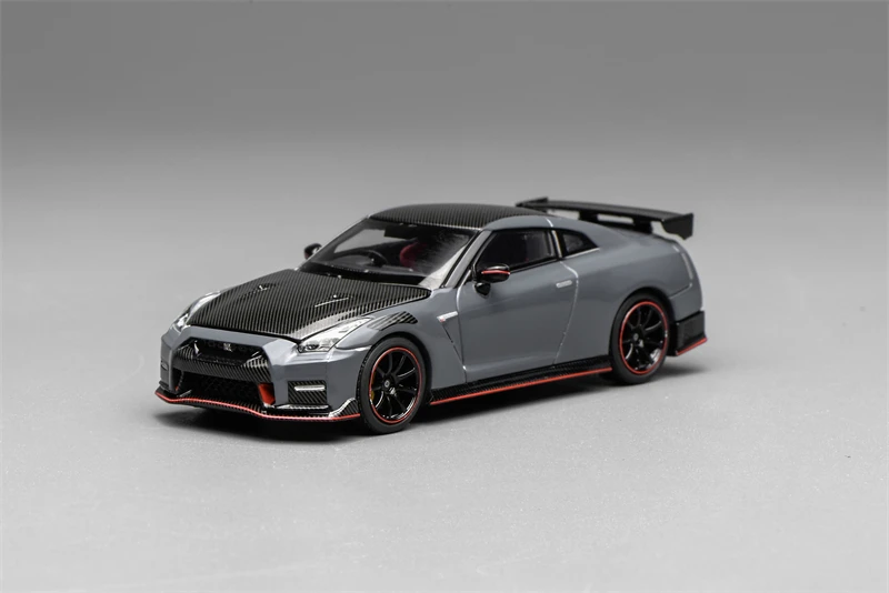 PreSale 1:64 R35 2022 Special Edition Stealth Gray / Vibrant Red Die-Cast Car Model Miniature Gifts
