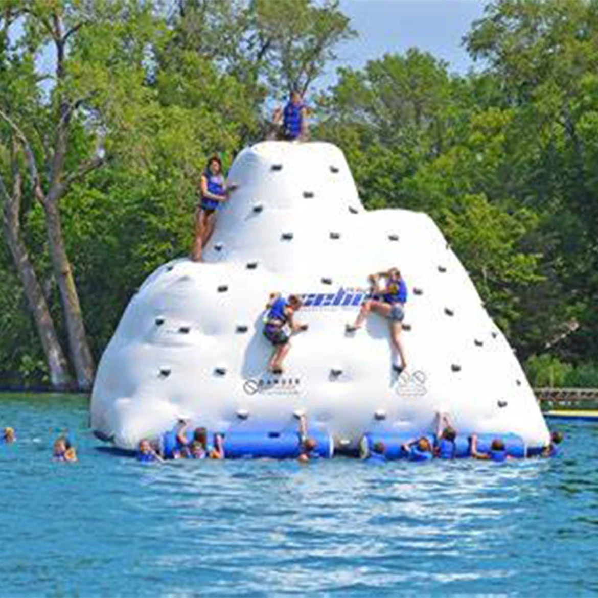 

Custom Summer Water Climbing Game Floating Inflatable Iceberg