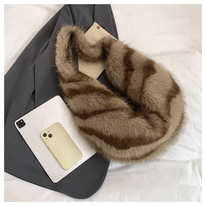 Bolsa de pelúcia texturizada de alta qualidade moda listras grande capacidade bolsa feminina 2025 outono/inverno nova bolsa de ombro versátil