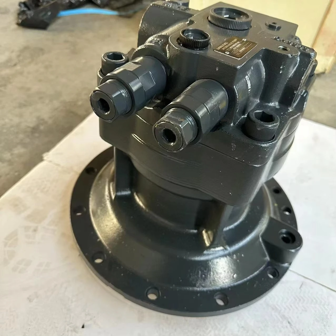 Hydraulic Pump Swing Device Main M5X180CHB-10A-53A 225-169-D1 for Main