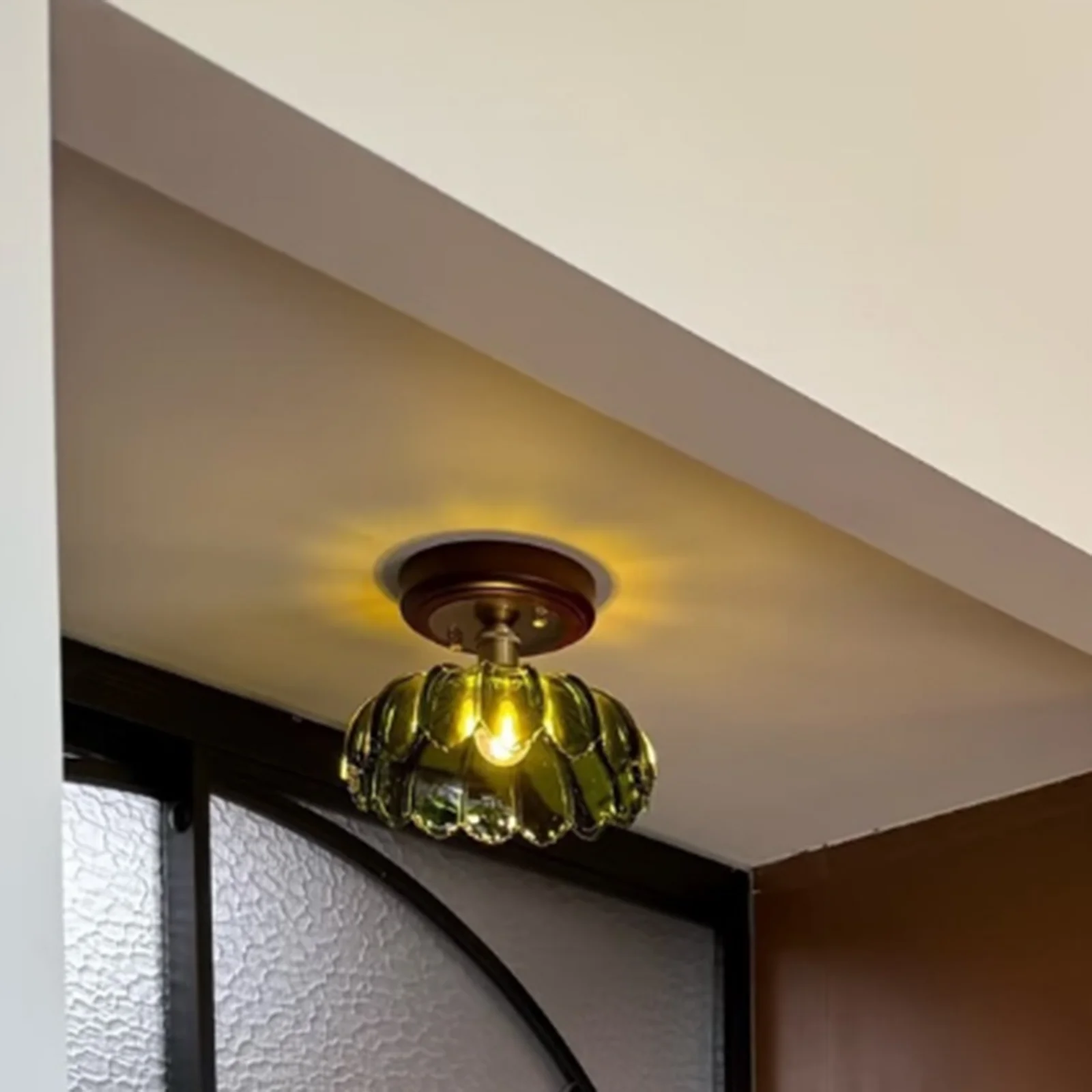 Retro Ceiling Light Small Entrance Lamp Vintage Corridor Light Compact Balcony Fixture Modern
