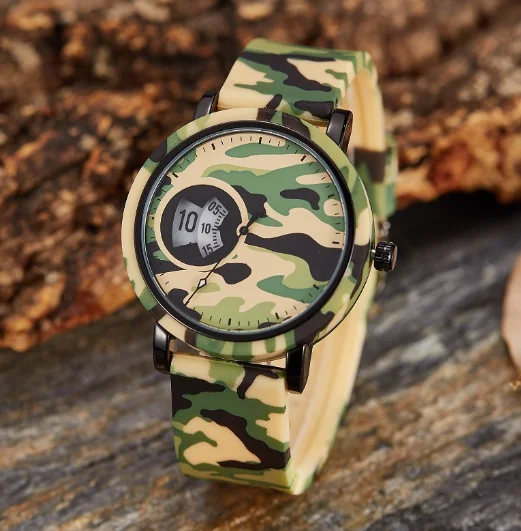 

Men's fashion camouflage watch 2024 new sports dual monitor fashion silicone strap men's watch shipped within 48 hours