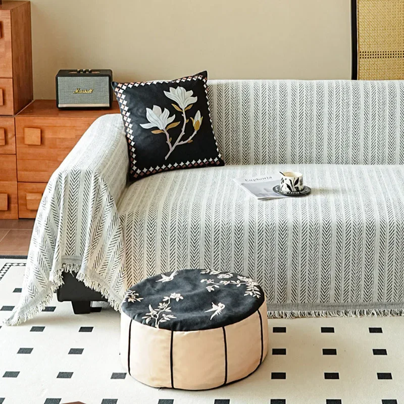 European Striped Solid Sofa Cover with Tassels Soft Plush Sofa Blanket for Living Room Chenille Furniture Protection Slipcover