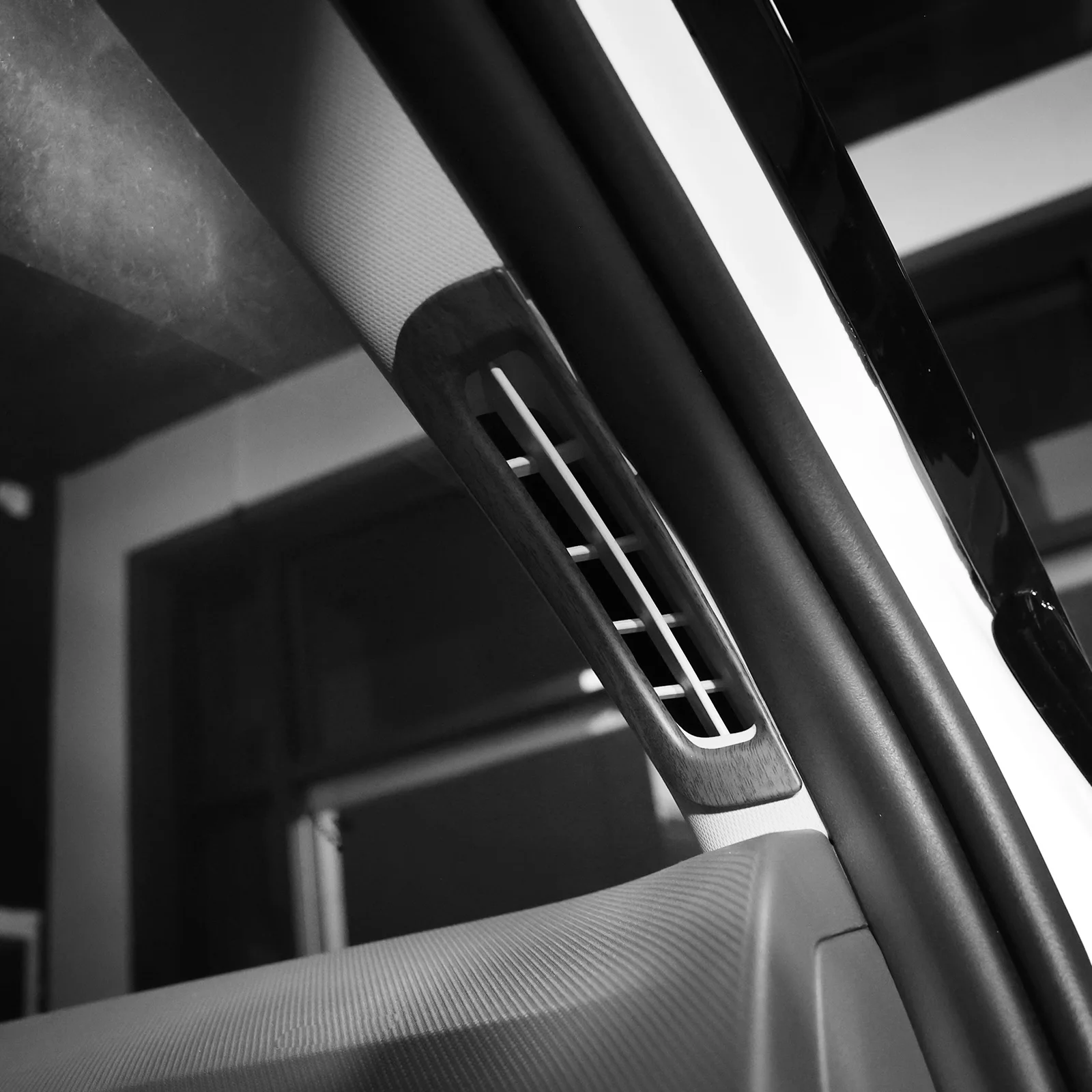 For Kia EV3 Interior A-pillar Front Upper Air Conditioner Grill Cover AC Vent Outlet Trim Stripes Decoration Style Accessories