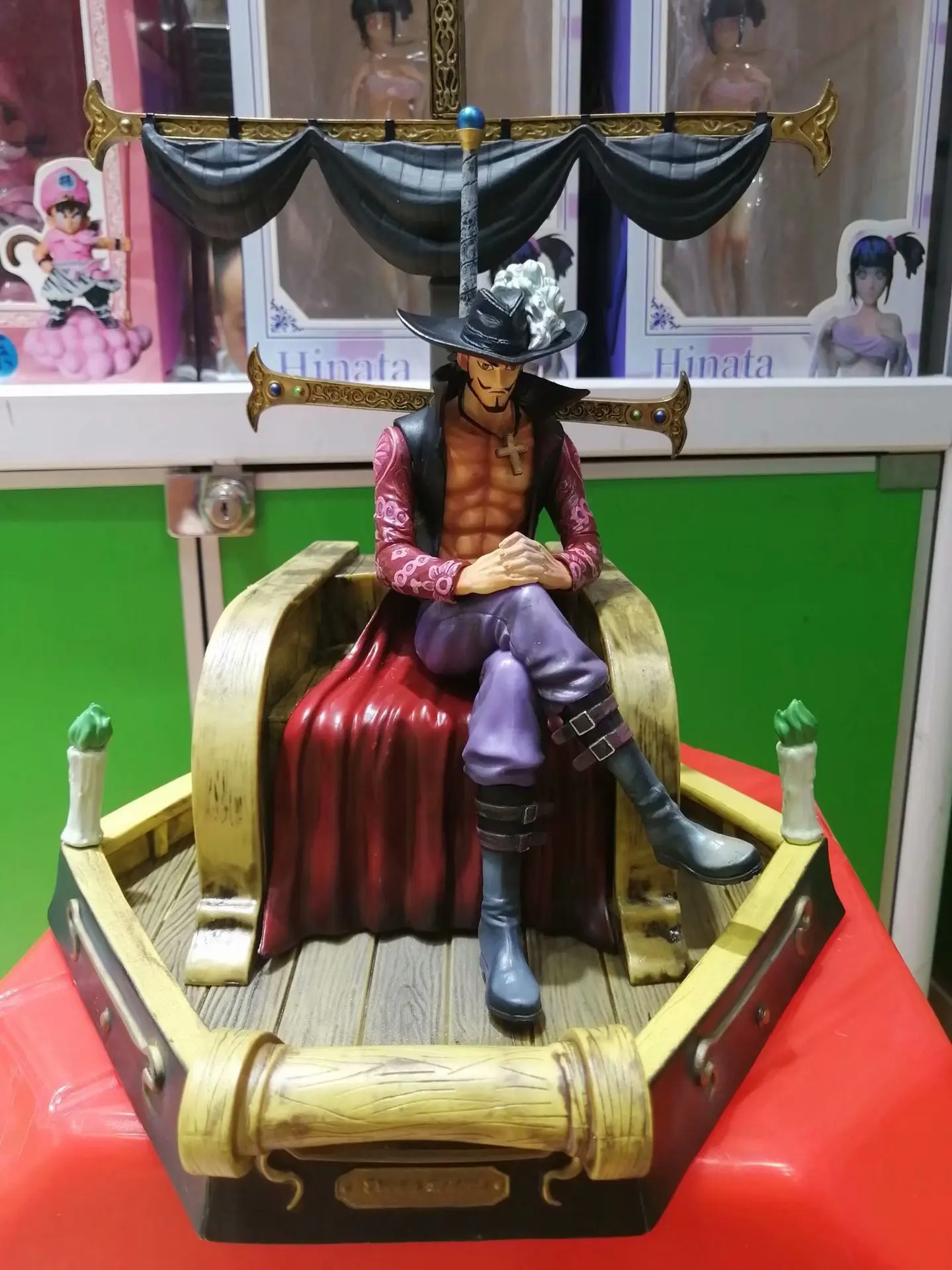 32cm One Piece Sitting Sail Dracule Mihawk Anime Figure Statue Pvc Desktop Collection Action Figurine Ornaments Model Toys Gifts