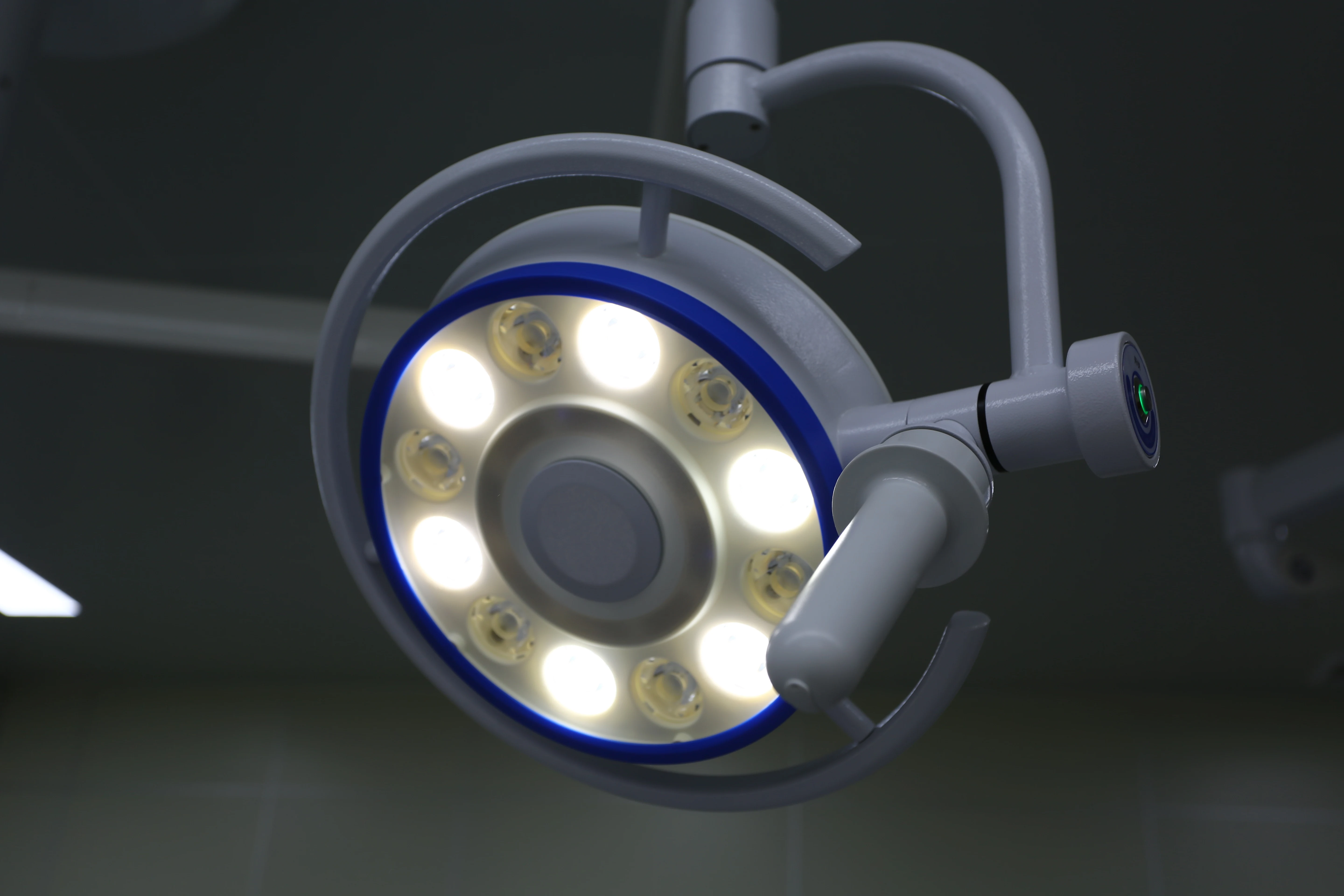 

FY-280+280 Electric Double Head LED Operating Room Light Medical Shadowless Surgical Lamp for Use Ceiling Mounted