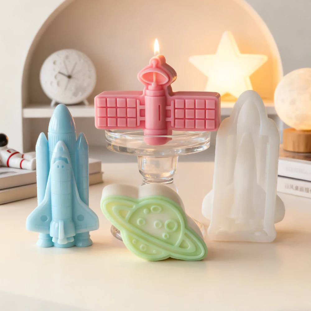 DIY Cosmos Series Planet Rocket Silicone Mold Handmade Aroma Candle Gypsum Form Astronaut Meteor Mold Soap Candle Making