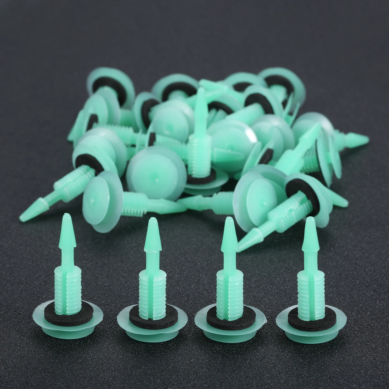 

30 шт. зеленых пластиковых фиксаторов для передней дверной панели, клипсы для обшивки панелей 10285935 A19270 A 19270 для грузовиков GM, подходят для отверстий 9 мм