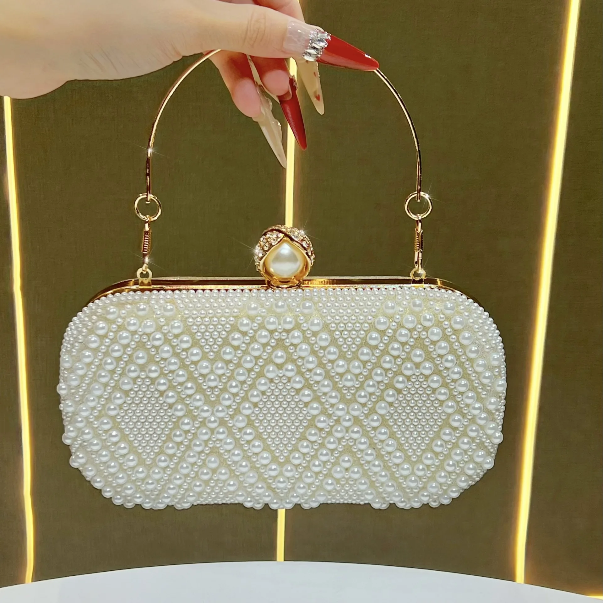 

Высококачественный жемчужный клатч знаменитостей, сумочка для ужина, легкая роскошная маленькая сумка-мессенджер с ароматной цепочкой