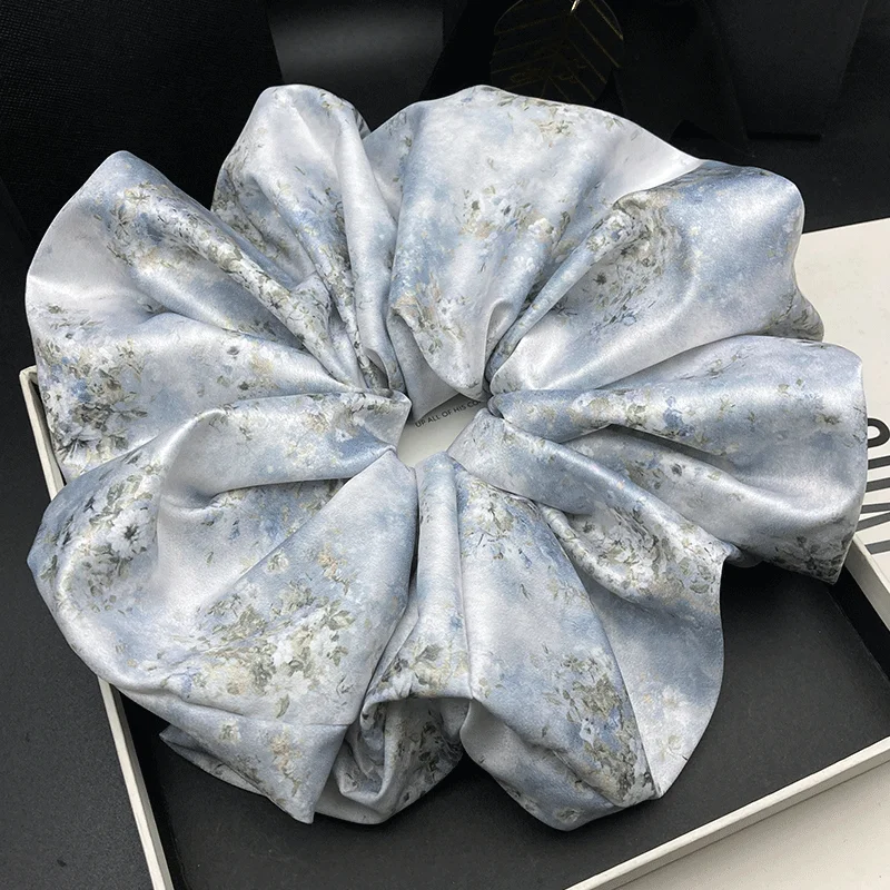faixa-de-cabelo-coreana-de-cetim-tie-dye-floral-para-mulheres-com-toque-sofisticado-elastico-de-cabelo-grande-e-moderno-para-rabo-de-cavalo-baixo