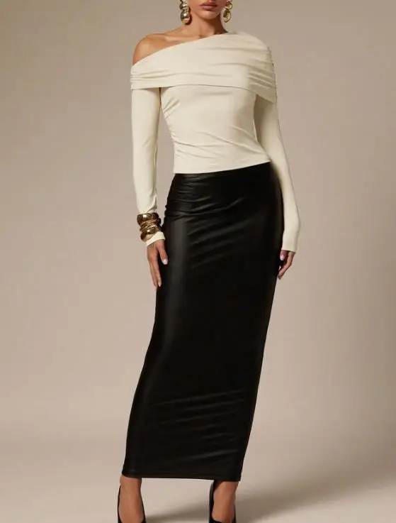 

Asymmetric Off Shoulder Pleated Long Sleeve T-Shirt for Women Temperament Commuting Female Fashion Sexy Slimming High-End Top