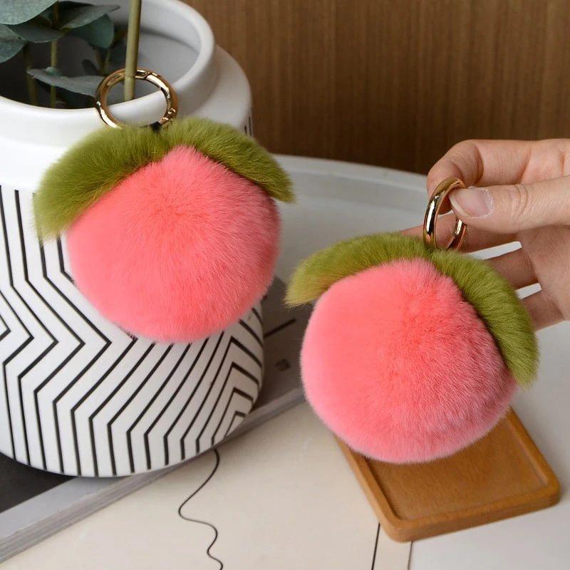 1Pcs Cute Furry Peach Keychain For Car Keys High Quality Fluffy Plush Fruit Keychain Kawaii Soft Fur Peach Keyring Bag Pendant
