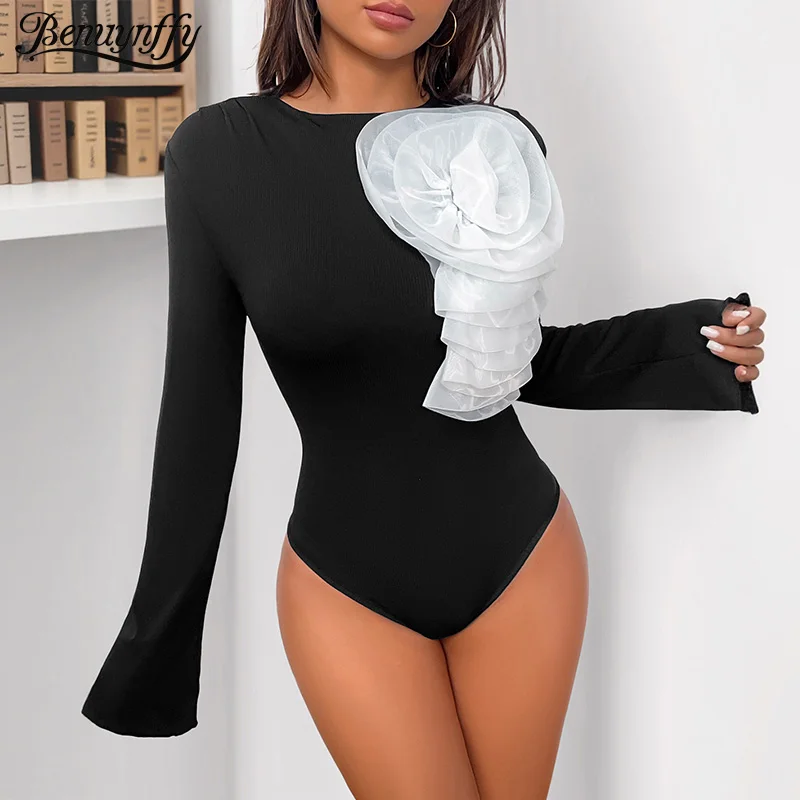 

Benuynffy, женское боди в рубчик с трехмерным цветочным украшением, осень 2021, милый эластичный топ с круглым вырезом и длинными рукавами