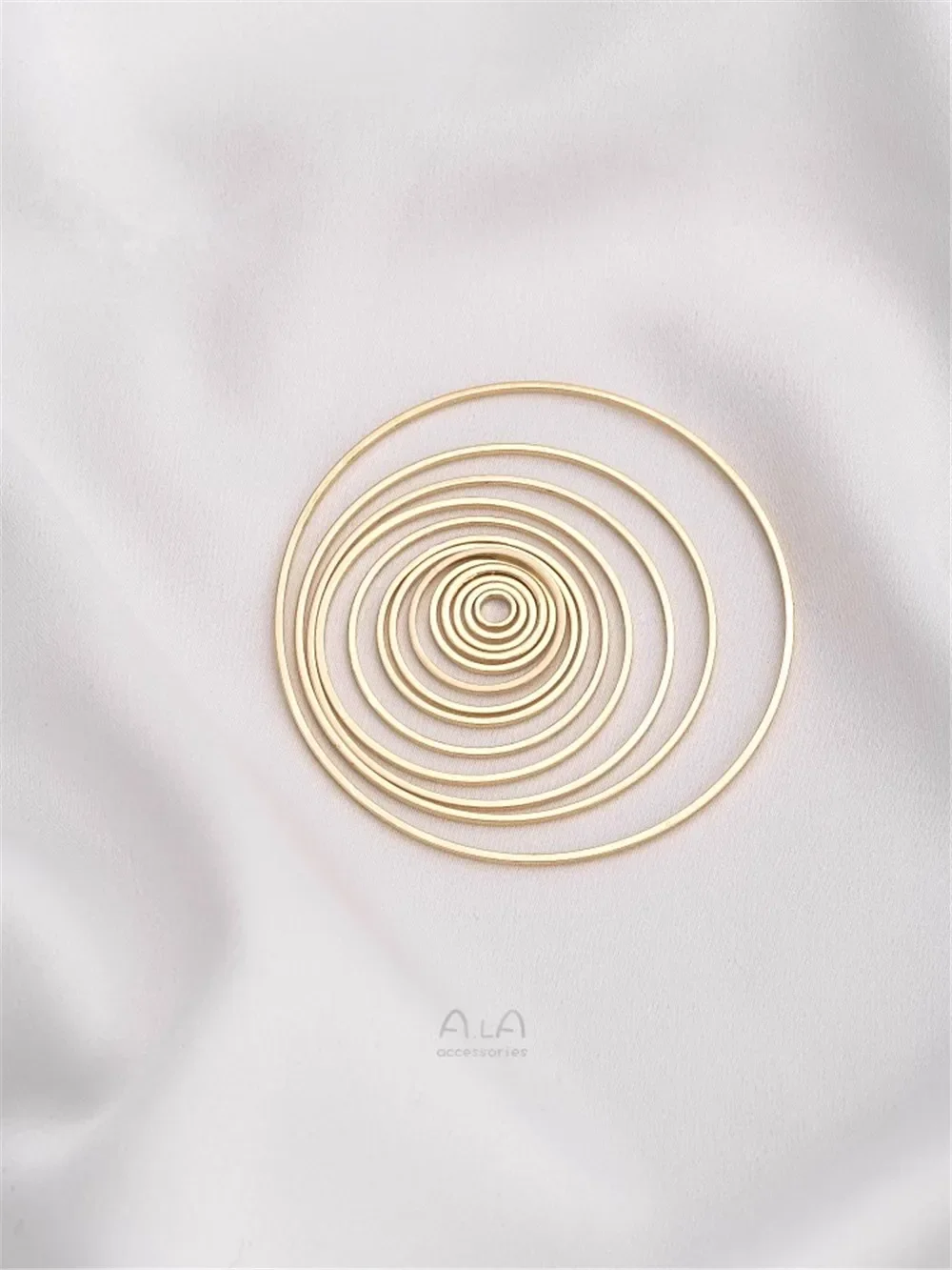 

14K Gold Plated Closed Jump Rings, Circular Connector Loops for DIY Bracelet Necklace Earring Jewelry Making Supplies
