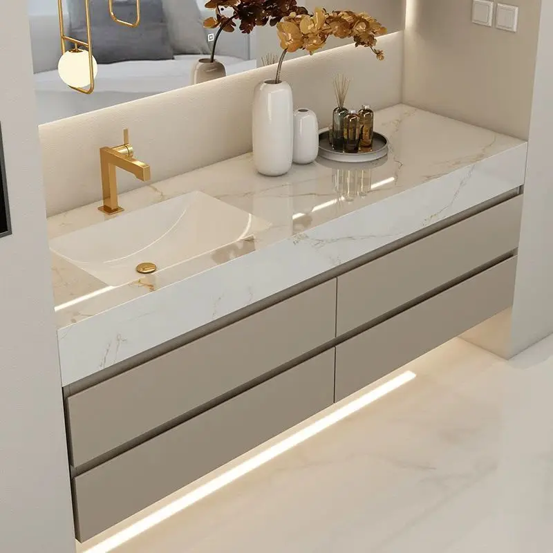 Mueble de baño moderno y sencillo de madera maciza.