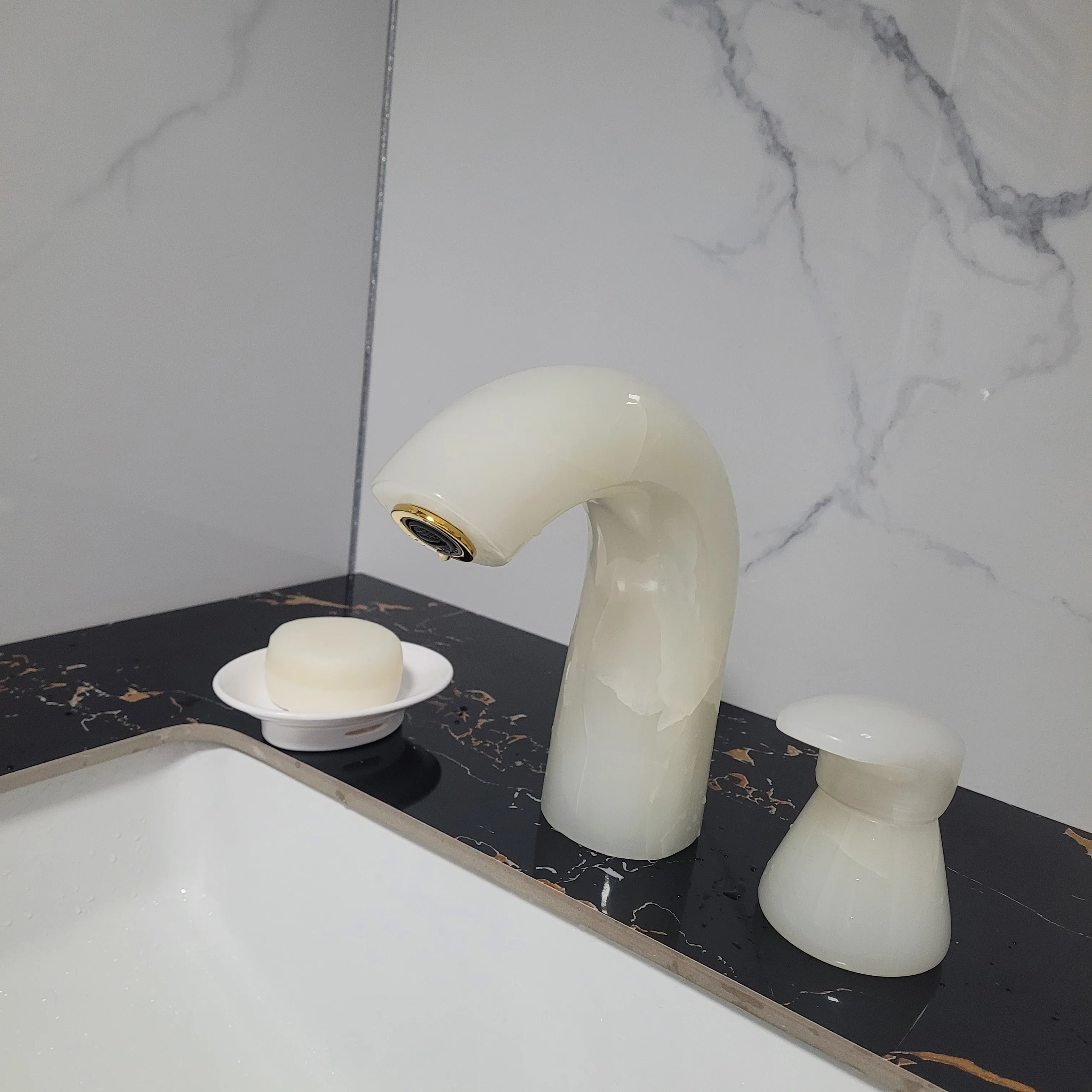 Keran Marmer Giok Putih