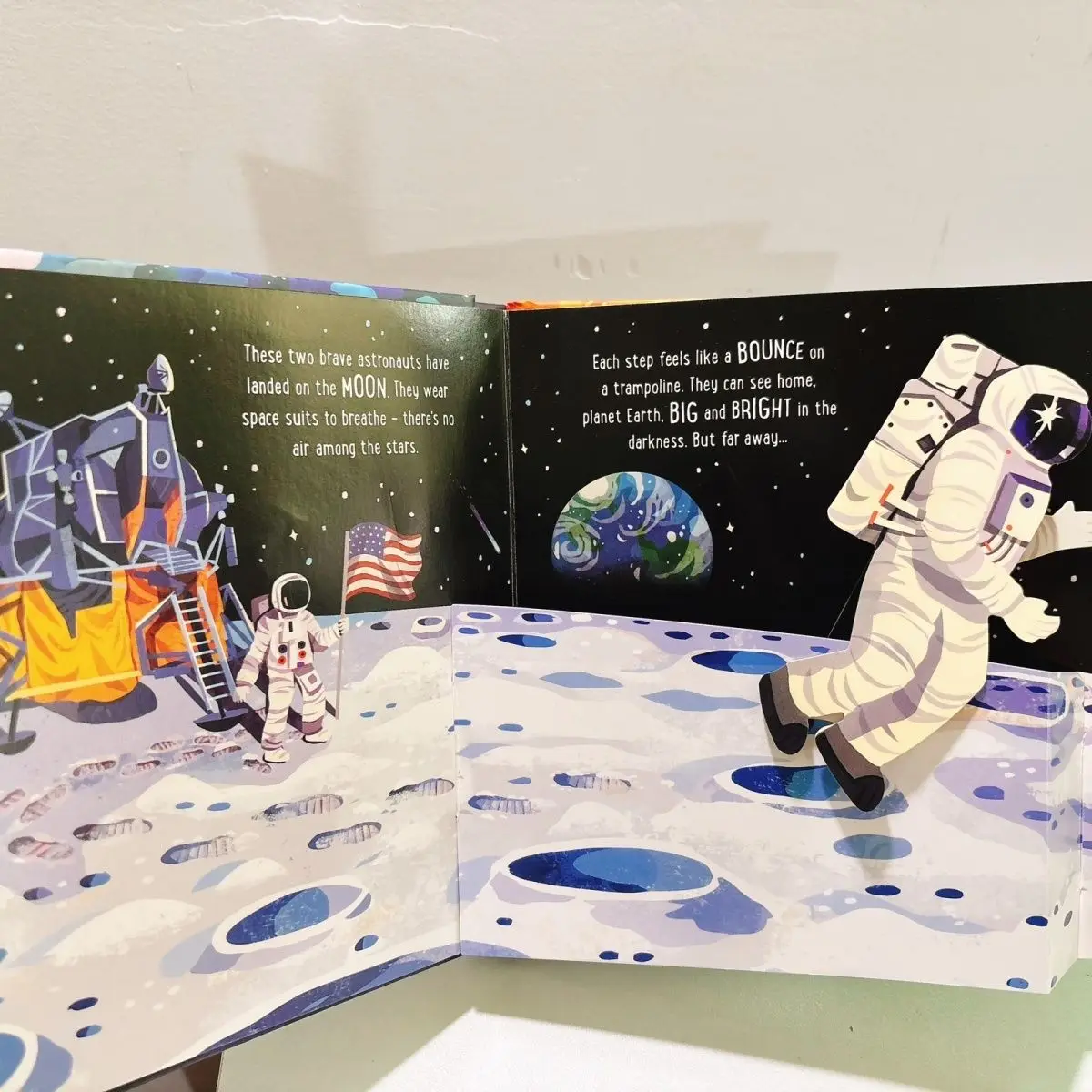 Children's intelligence development - Space imagination fun picture book - Educational reading material