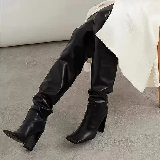 

Новые осенне-зимние женские черные кожаные сапоги выше колена с квадратным носком на высоком каблуке, модные повседневные темпераментные вечерние сапоги