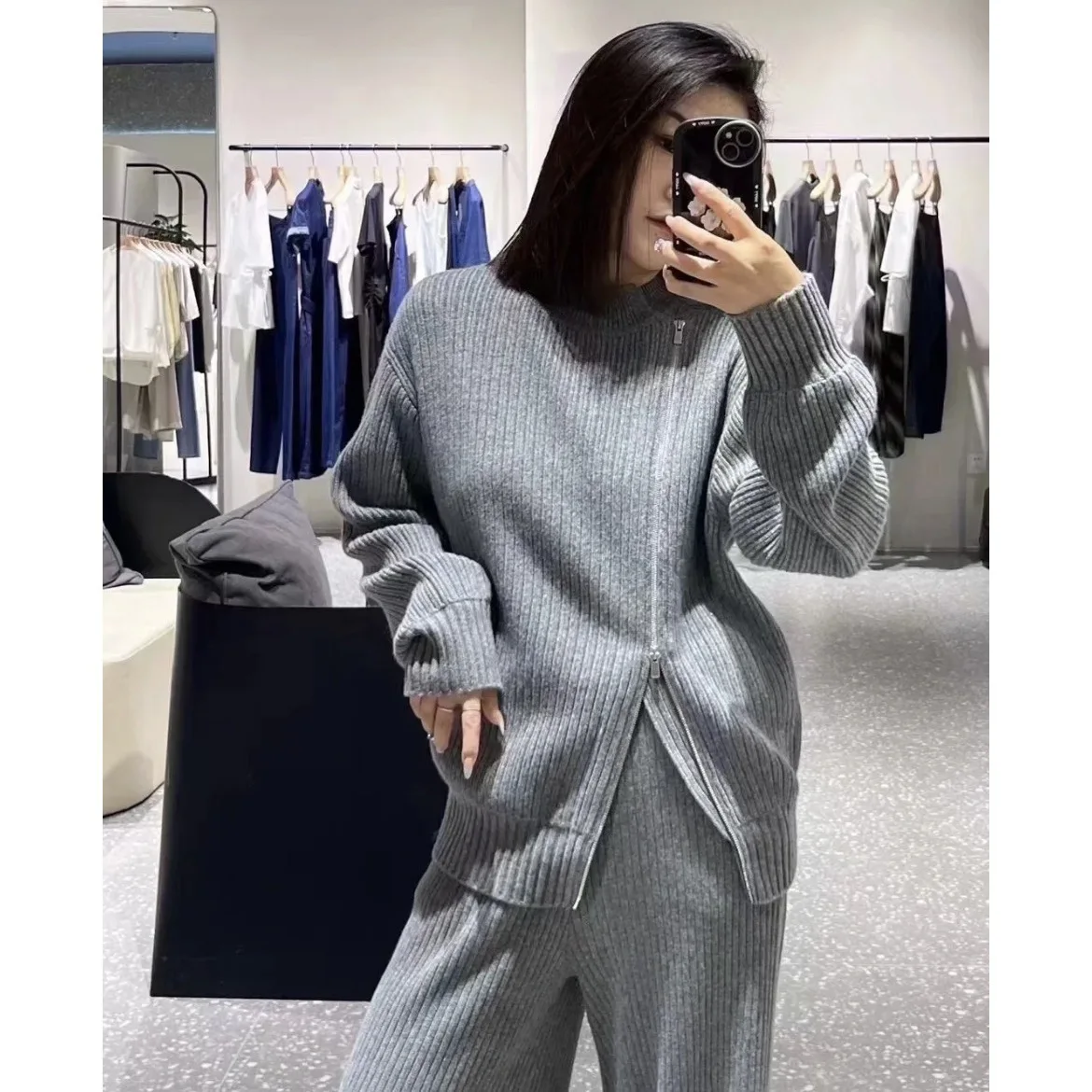 Design sense niche autumn new side zipper minimalist style long sleeve medium and long knitted cardigan women's coat