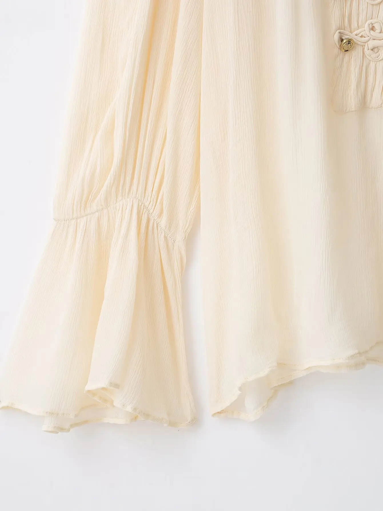 TFMLN 2026 Damen Bluse mit ausgestellten Ärmeln, schmal geschnitten, hoher Kragen, Knopfleiste, elegantes Napoleon-Hemd, schickes, transparentes, unifarbenes Oberteil für den Urlaub. – Detail 5