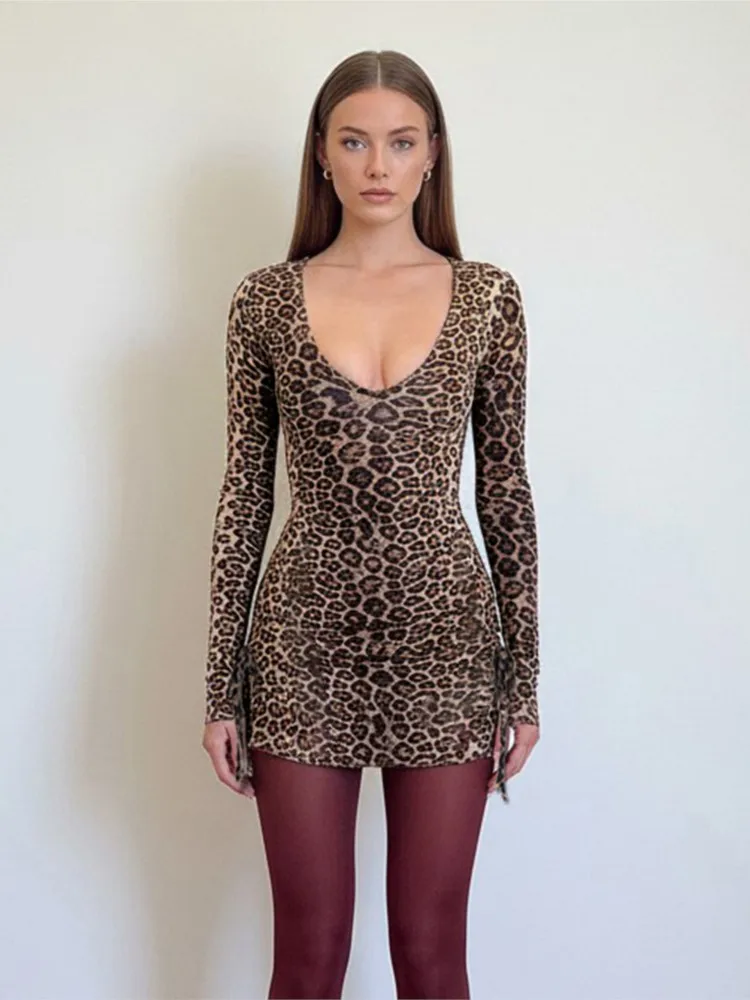 여성을 위한 섹시한 파티 드레스 레오파드 프린트 로우 컷 베스티도 슬림 긴팔 이브닝 드레스 트렌디 바디콘 패키지 힙 엘레강트