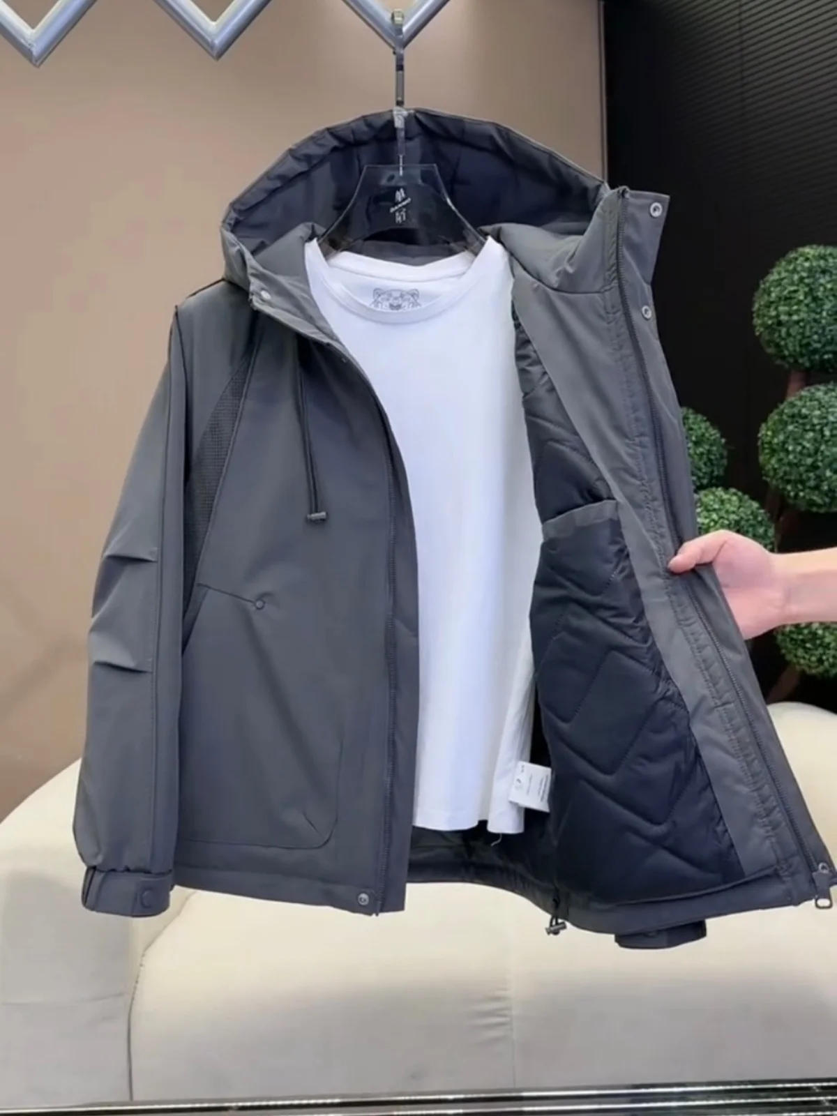 

Men's Outdoor Workwear Hooded Cotton Jaet Fall Winter New Sle Windproof Warm Casual Faion Polyester Fiber Filled Coat