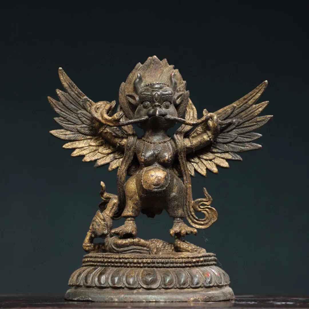 

Tibetan brass, mud gold, gold-winged, Dapeng bird, Buddha statue, old leather shell, cinnabar painting, home Buddhist hall suppl