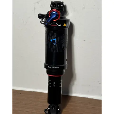 Rockshox Bakdämpare Cykelfjädring 200x57 Justerbar Luftfjäder Mountainbike Bakre Stötdämpare MTB Tillbehör 8 best sales stötdämpare Rockshox - №4
