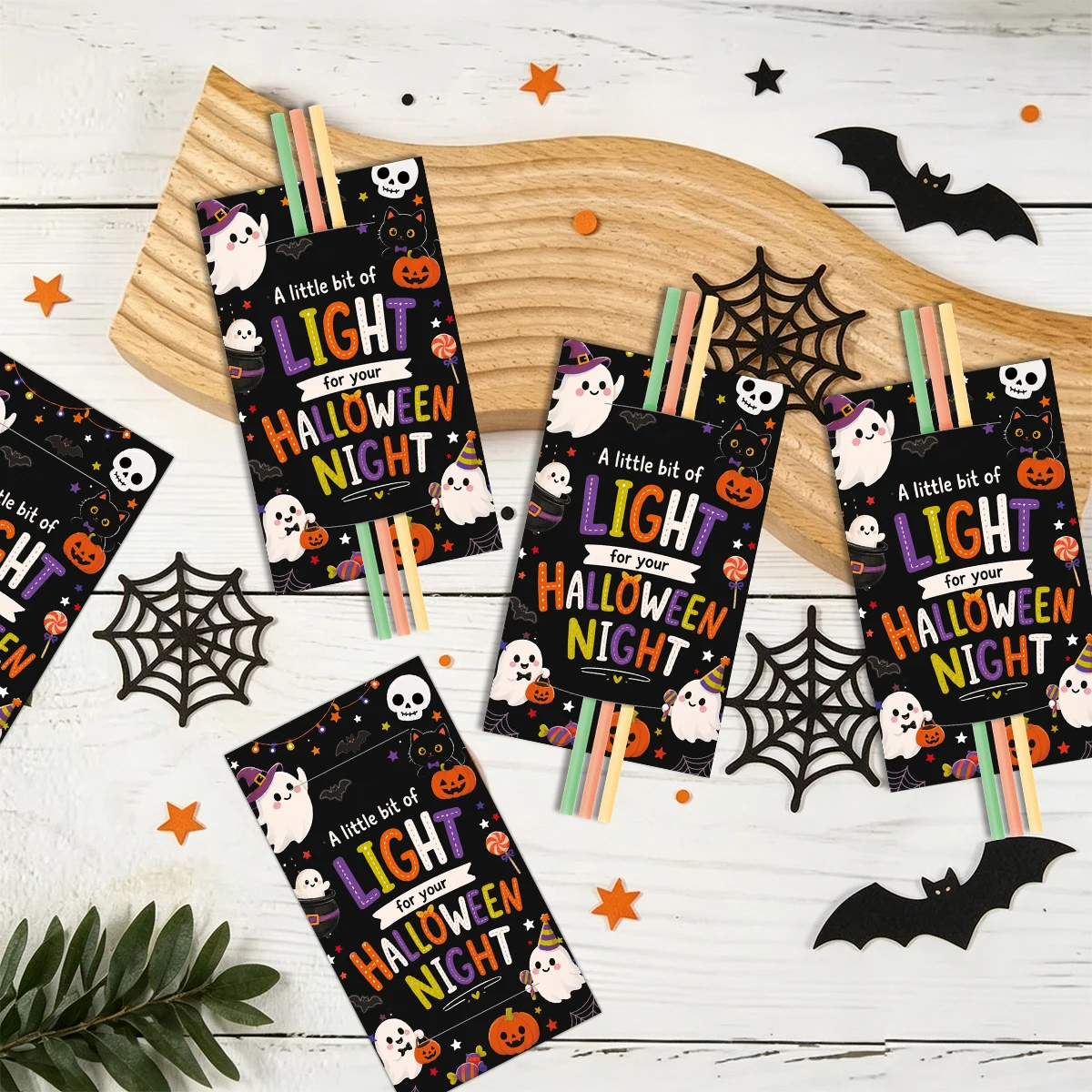 50 Stück Halloween-Leuchtstabhalter-Karten, Party-Geschenkanhänger, Zubehör für Bastelaktivitäten, Geschenkverpackungszubehör – Detail 3