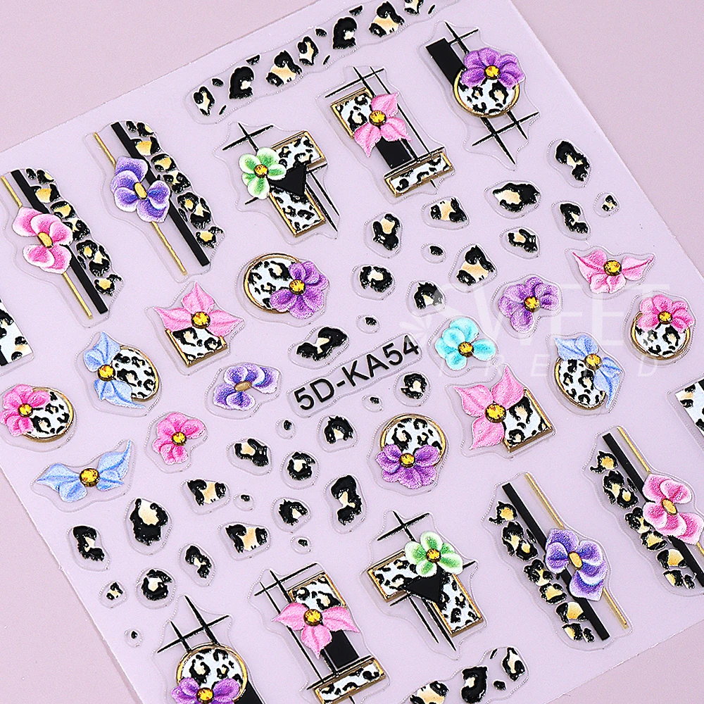 5D ليوبارد طباعة زهرة مسمار الفن ملصقات ذاتية اللصق فراشة الهندسة الأزهار مسمار الشارات مانيكير زينة مستلزمات الأظافر