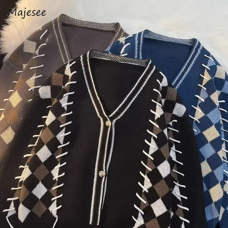 

Argyle Cardigans Men Fashion Popular Temperament Spring Autumn Suture V-neck Daily American Style Male Trendy Knitwear Retro