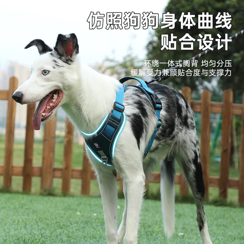 Explosion models of medium and large dog undershirt pet chest strap anti-breakaway adjustable non-stringing neck dog leash