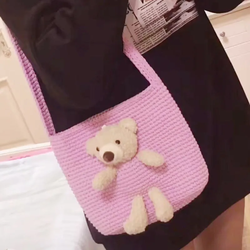 Handmade hook woven plush bear crossbody bag, exquisite mobile phone bag, simple and cute shoulder bag