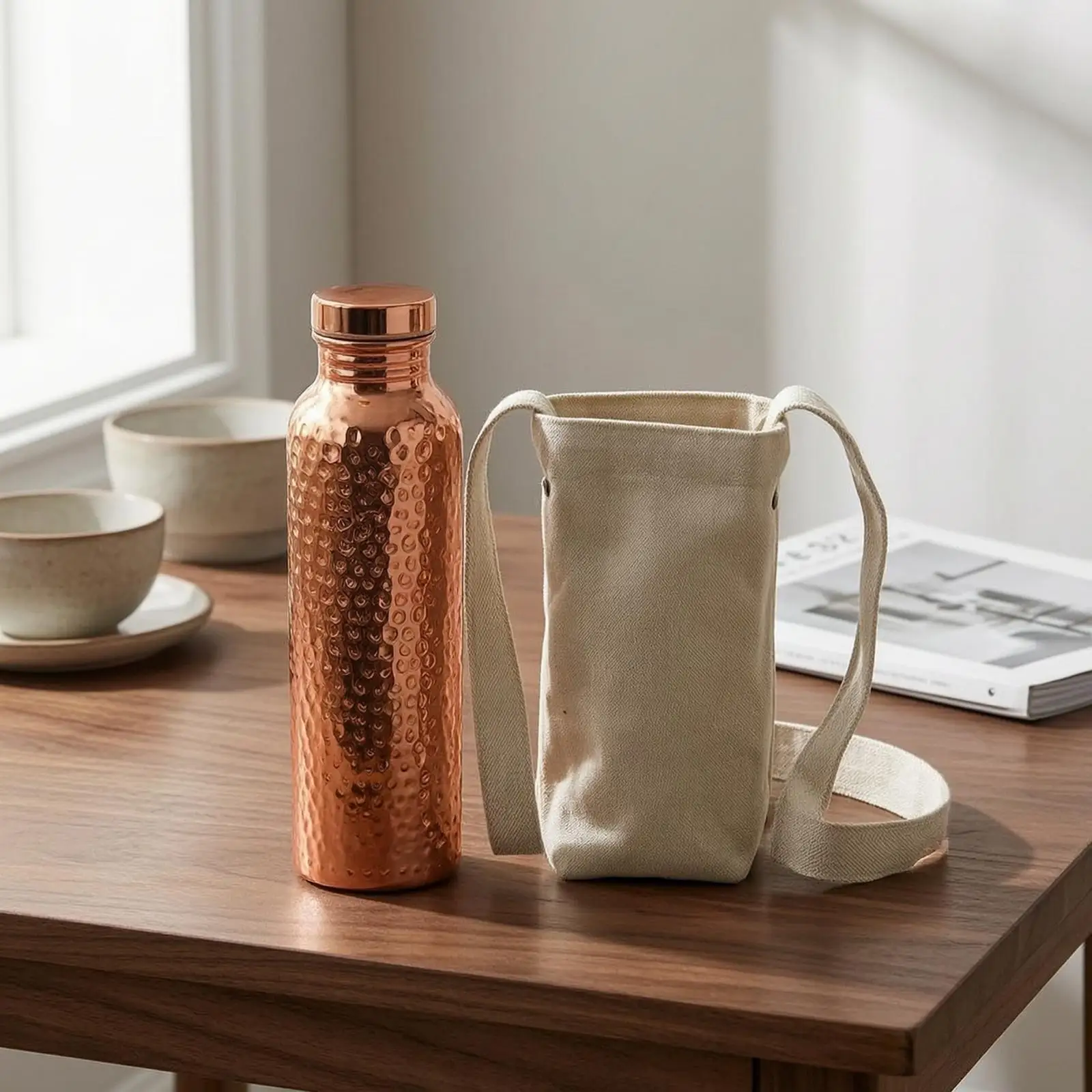 Insulated Bottle with Carry Bag Hammered Copper Bottle Double-Walled Water Bottle for Journeyers, Commuters, Travel, Office, Gym