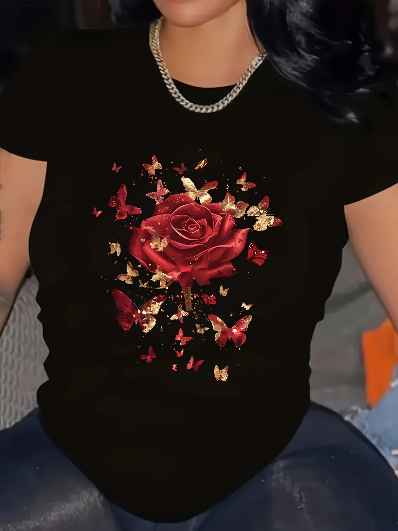 Bequemes Rundhals-Kurzarm-T-Shirt mit Rosen-Blumendruck, grafisches Y2k-T-Shirt für Damen, 90er-Jahre-Vintage-Stil, T-Shirts, Oberteile, Kleidung