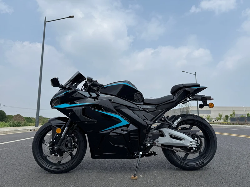 Electric Motorcycle Bike for Adults Lithium Battery 72V 5000W Motor Output and Super Strong Load Capacity Max Speed 130km/h