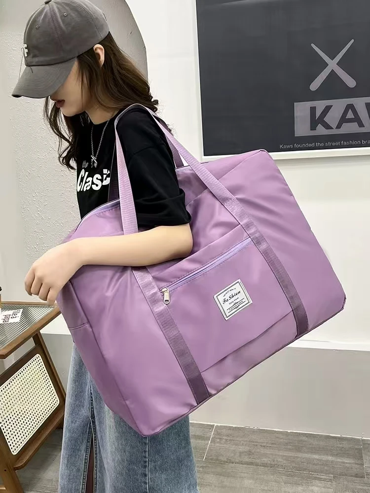 

Large Capacity Nylon Sports Gym Bag Waterproof Travel Tote Handbag for Women