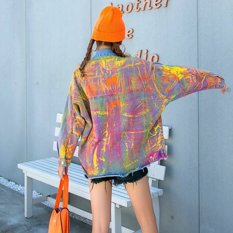 ผู้หญิงแขนยาว DENIM Coat หลวมรูปแบบการ์ตูนที่มีสีสัน Graffiti อายุลดเสื้อแจ็คเก็ตสั้น 2025 ฤดูใบไม้ผลิฤดูใบไม้ร่วง LHX1171