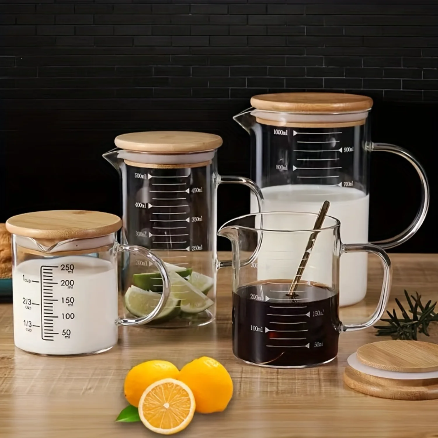 

Стеклянный мерный стакан-кувшин с крышкой и изолированной ручкой — горячая/холодная жидкость — кухня — дешевые вещи