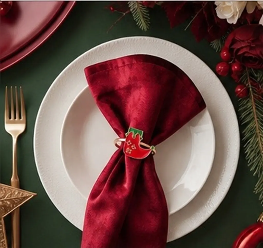 6Pcs Decorative Paper Rings Versatile Sock Pattern Table Decor Use Napkin Ring Paper Ring Xmas Themed Clasp