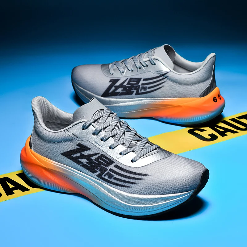 2025 New Running Shoes Men's Women's Quality Sneakers Couple Designer Gym Sneakers Breathable Trainers Neutral Sneakers