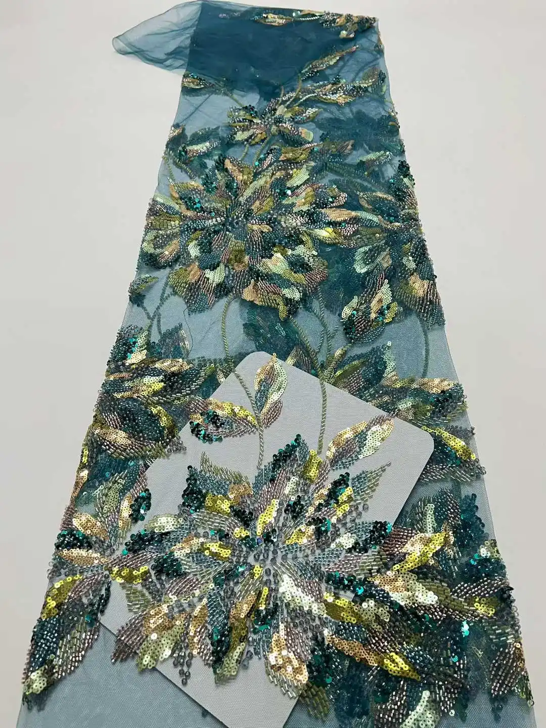 

2026 African Heavy Beaded Lace Fabric Bridal Material Fabric High Quality French Sequin Tulle Lace for Wedding Party Dress