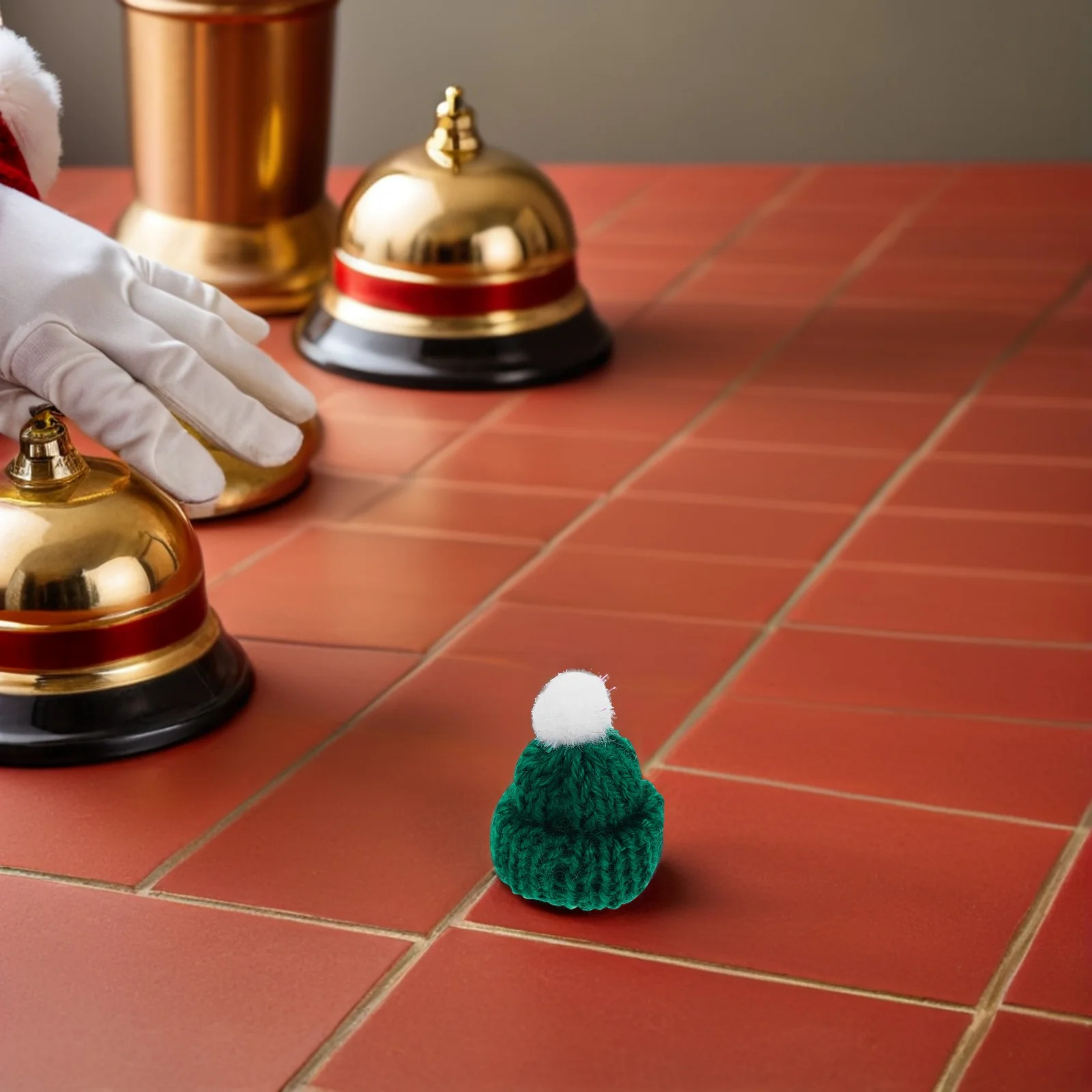 

30Pcs Mini Christmas Knit Hats Small Holiday Beanie Caps for Craft Decorations Tiny Knit Hats Tree Ornament Accessories